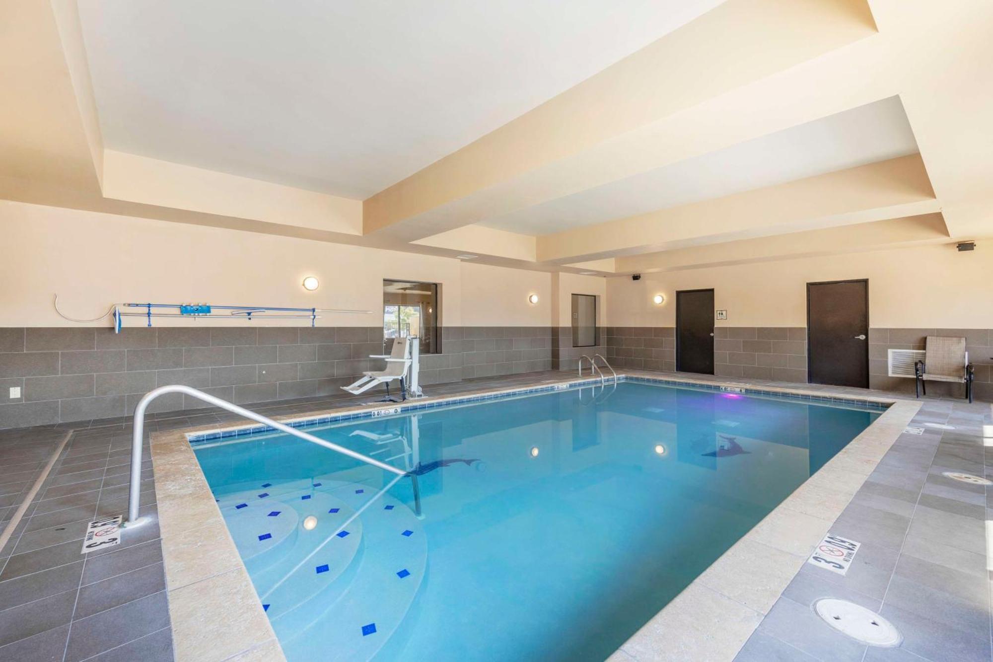 Best Western Plus Tupelo Inn & Suites Εξωτερικό φωτογραφία