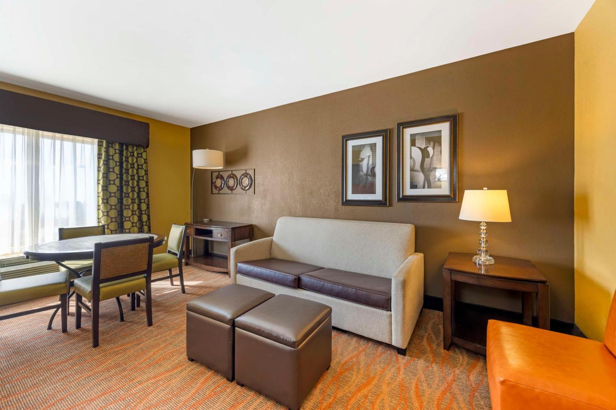 Best Western Plus Tupelo Inn & Suites Εξωτερικό φωτογραφία