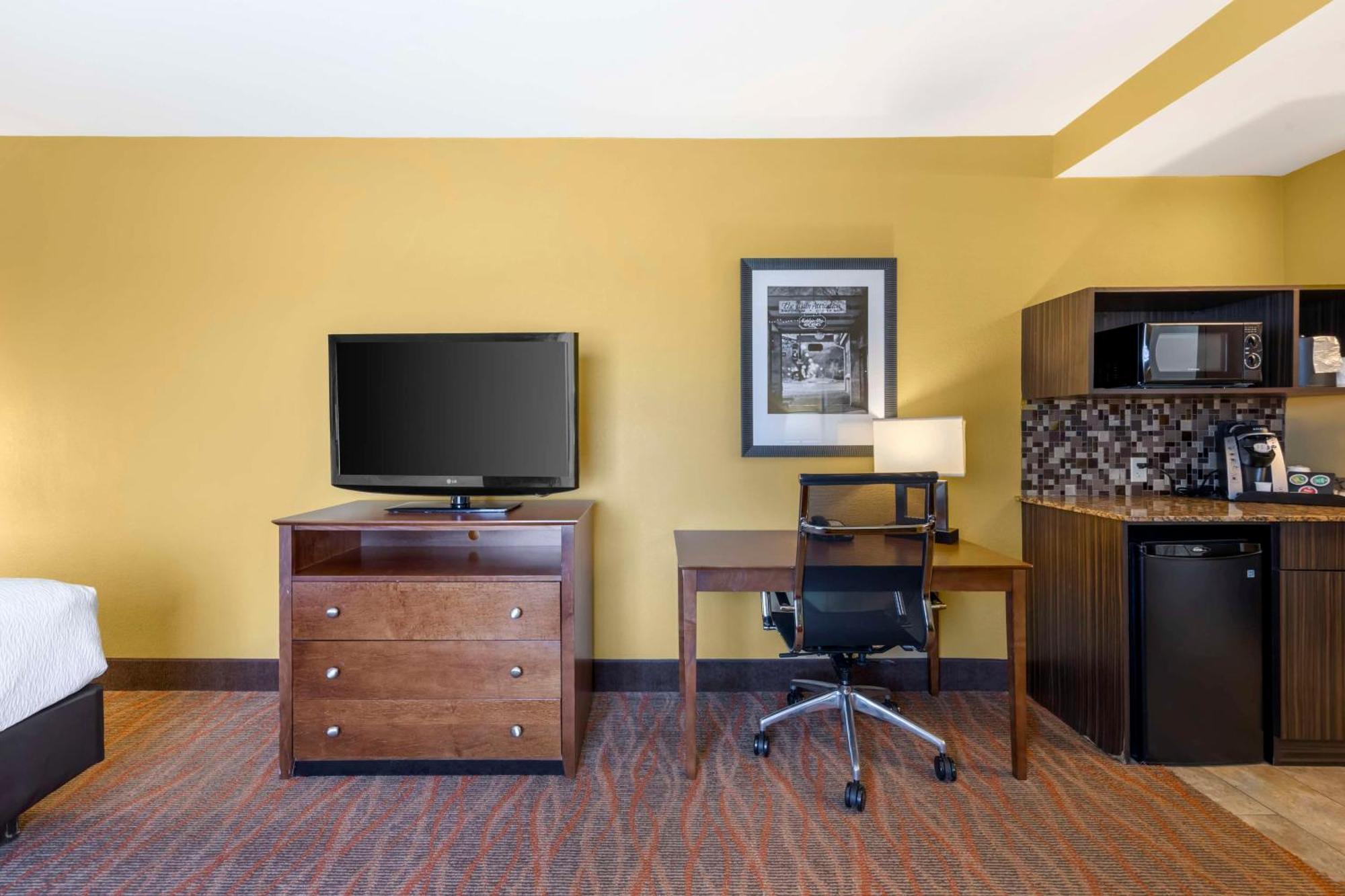 Best Western Plus Tupelo Inn & Suites Εξωτερικό φωτογραφία